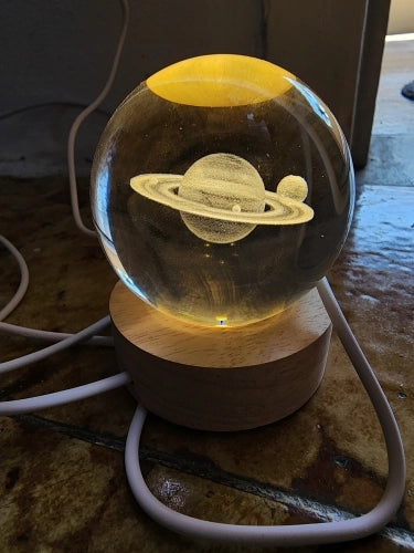 Bola de Cristal 3D Diseño de Sistema Solar con Iluminación y Base de Madera